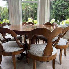William IV style flame mahogany table & chairs