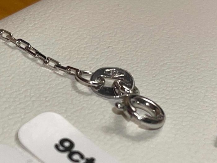 9ct White Gold Flame Diamond Pendant Necklace Chain