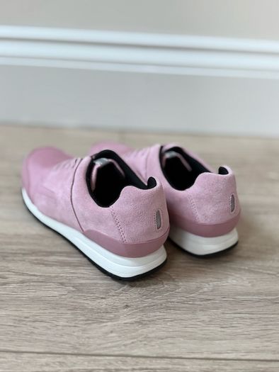 Clarks Dusty Pink Girls Runners in Size 1UK NEW