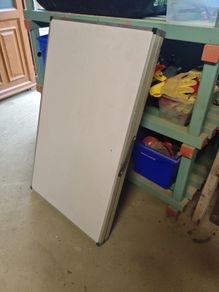 wallpapering table