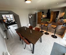 Moving house, selling a complete set of modern furniture and appliances in excellent condition.