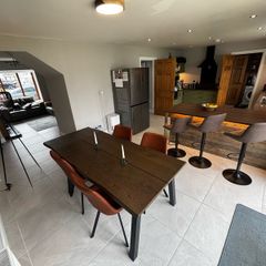 Moving house, selling a complete set of modern furniture and appliances in excellent condition.