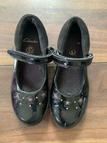 Girls Clarks School Shoes: Size 12f - Or Free With Any Clothes Bundle