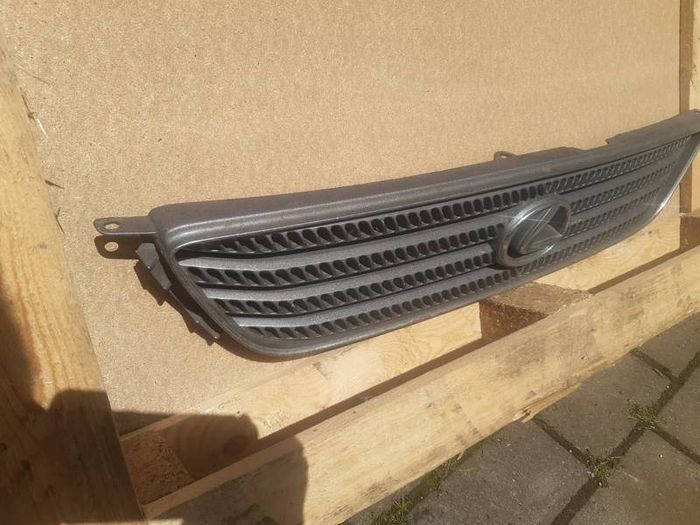 lexus is200 grill