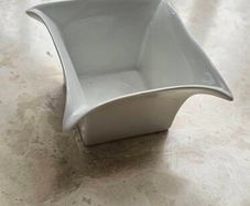 Porcelain dish