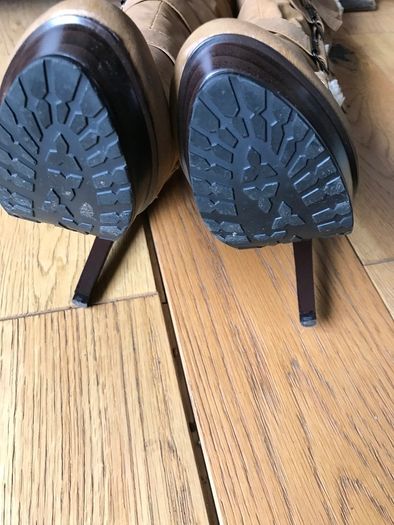 Pre-loved Long Beige Platform Stiletto Boots-Size 4