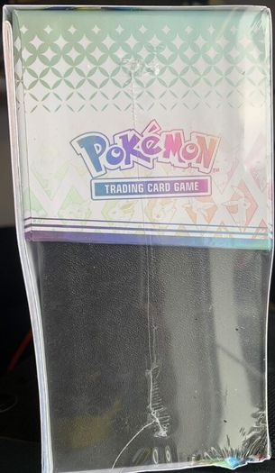 Pokemon Prismatic Evolutions Elite Trainer Box