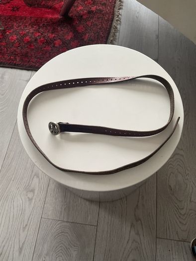 Vintage 1970's Thin Tooled Leather Peace Belt.