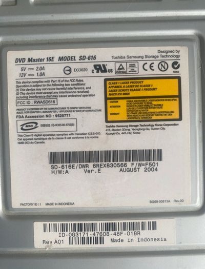 Toshiba/Samsung 16x DVD Master 16e DVD Drive.