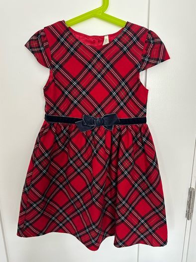 Elegant red plaid dress for a girl, 122cm, 6-7 years