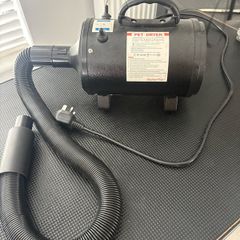 Dog dryer