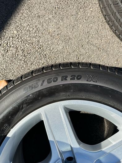 Land Rover Defender 20" Genuine Alloy wheels