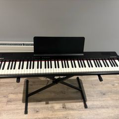 Roland Go Piano 88 Key with Stand