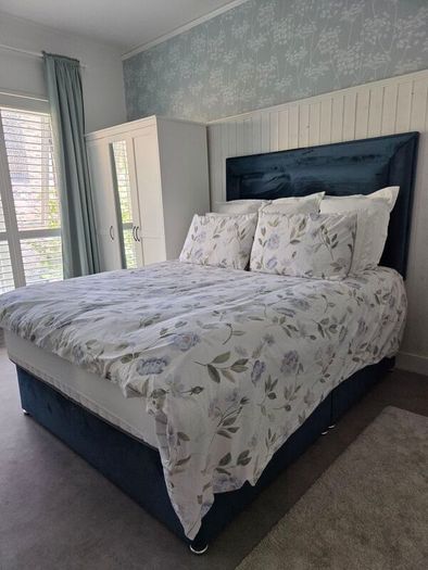 queen beds