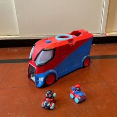 Spidey and his Amazing Friends Web Transporter with Lights and Sounds