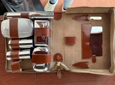 Men's vanity set