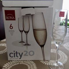 Champagne flute / glass