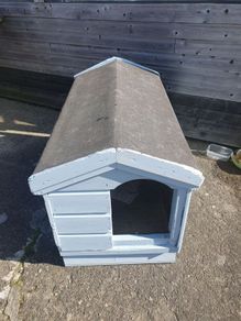 dog kennel