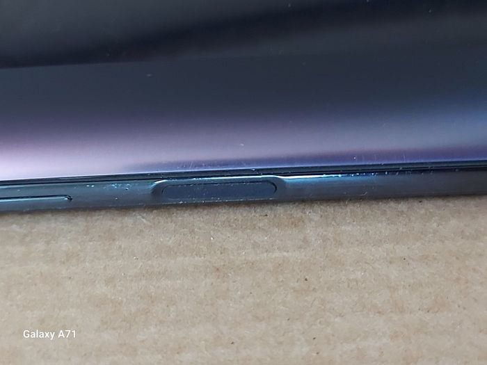 6 Mobile Phones for parts or repair, not powering on