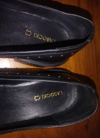 women's leather shoes  Size 7/41