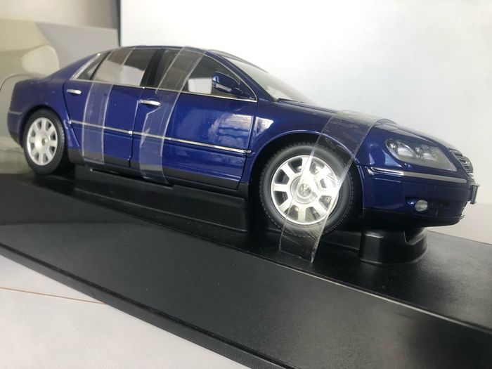 model cars Autoart, minichamps, Otto, Norev etc