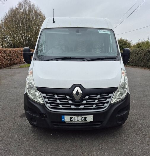 191 Renault Master Camper