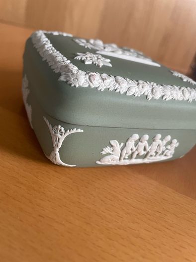 Vintage Wedgwood Jasperware Lidded Box