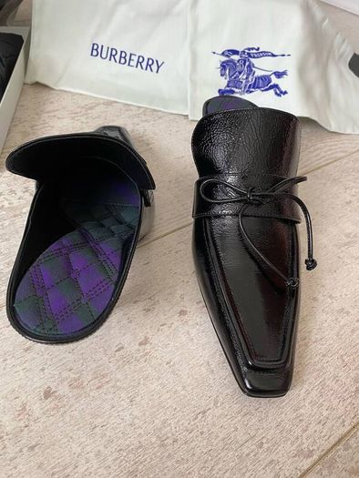BURBERRY Black Patent Leather Kitten Heel Mules EU 38 UK 5 Made in Italy
