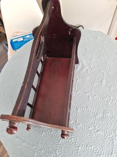 Magazine holder