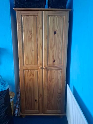 wardrobe