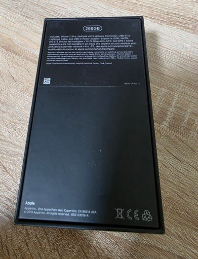 Apple iPhone 11 Pro empty box