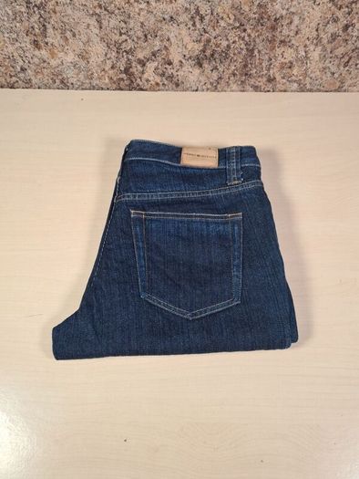 womens Tommy Hilfiger cropped jeans dark blue navy denim Size W 32 L 26