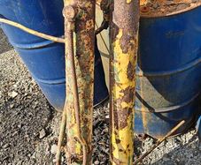 Hydraulic rams
