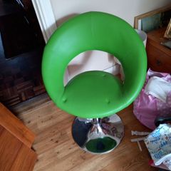 swival chair