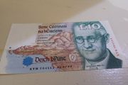 Irish 10 pound banknote