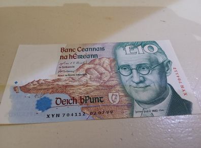 Irish 10 pound banknote