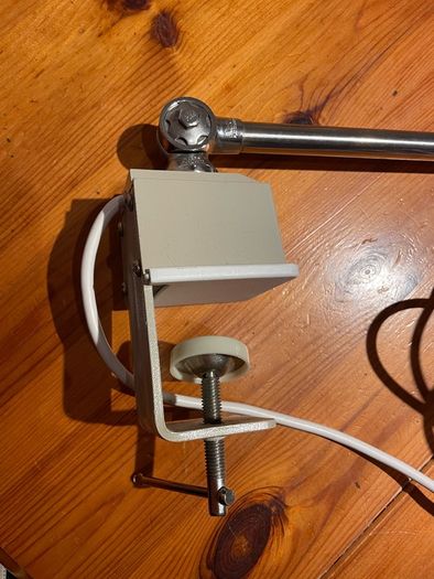 Table lamp