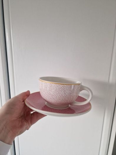 Belleek Living Love ,Peace, Joy ,Hope Set of 4 Cappucino Cups