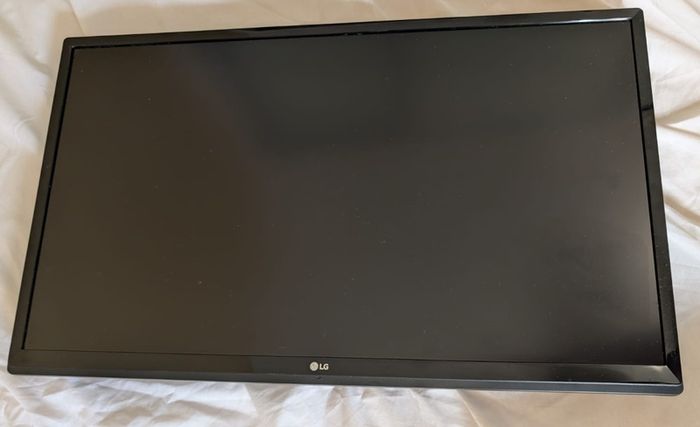 LG 24UD58 24" 4K IPS Monitor - No stand