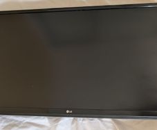 LG 24UD58 24" 4K IPS Monitor - No stand
