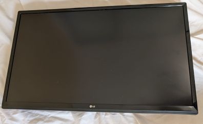 LG 24UD58 24" 4K IPS Monitor - No stand