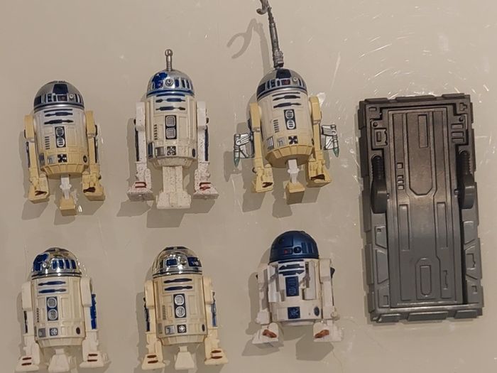 Star wars R2-d2 Figures