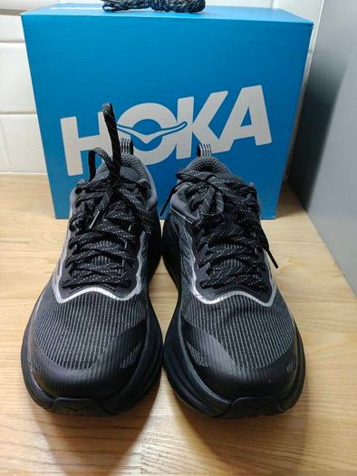 Hoka One One Bondi 8 Caged Stealth/Tech
