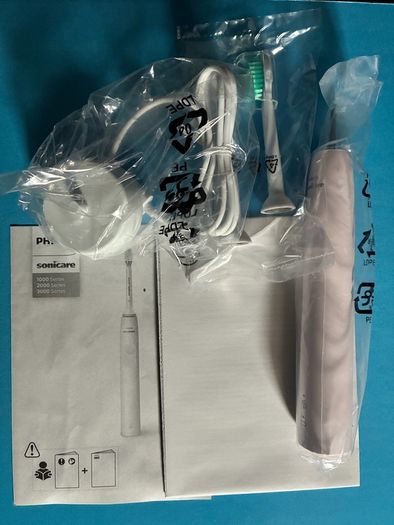 Philips Sonicare 3100 Electric Toothbrush  Black Pink brand new