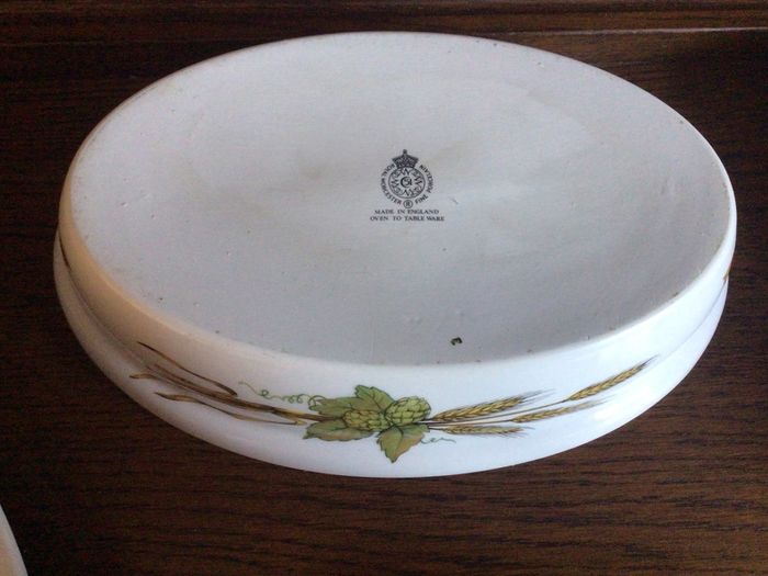 Royal Worcester Evesham pattern Small oven to Tableware lidded serving dish