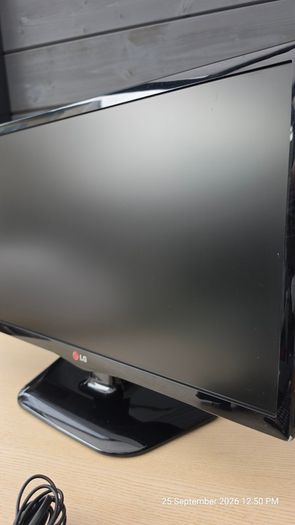 LG LED Monitor with TV tuner 22"