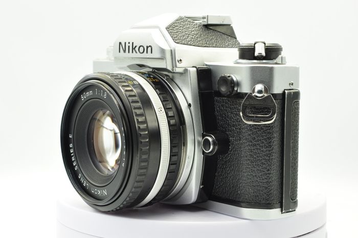 Nikon Fm Chrome + 50mm pancake F1.8 , Cla'd- Recent Full Service