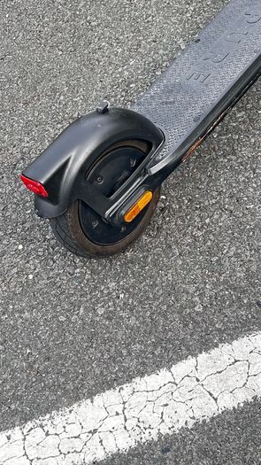 RE Air3 Electric Scooter