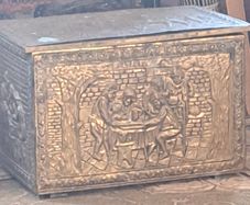 Vintage log box