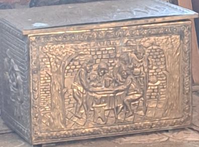Vintage log box
